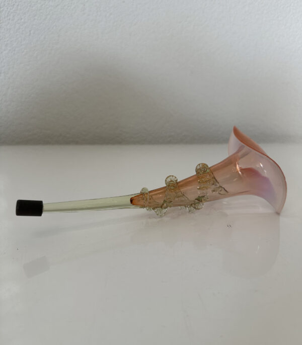 Vintage Glas Horn in Rosé Apricot mit Glasdetails