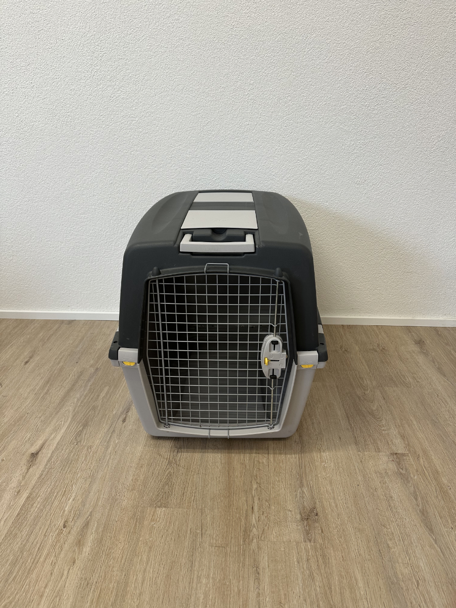 Trixie Gulliver Tier-Transportbox mit Metallgittertür und Zubehör