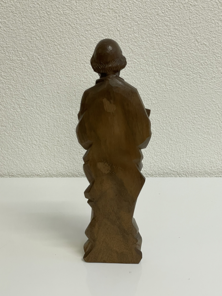 Religiöse Holzskulptur „St. Joseph“ handgeschnitzt, signiert – Bild 7