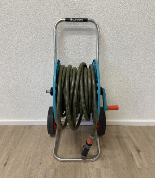 Gardena Schlauchwagen mit Schlauch und Spritzpistole