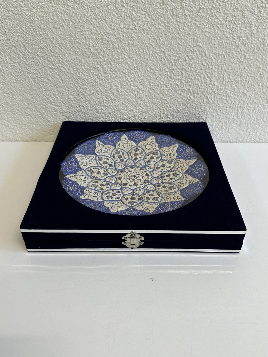 Handbemalter persischer Zierteller aus Emaille mit Originalbox von Isfahan – Bild 3