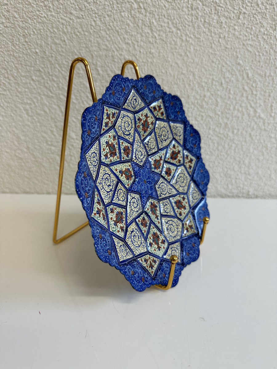 Handbemalter persischer Emaille Wandteller in Blau, Creme und Rot mit Aufhängung – Bild 3