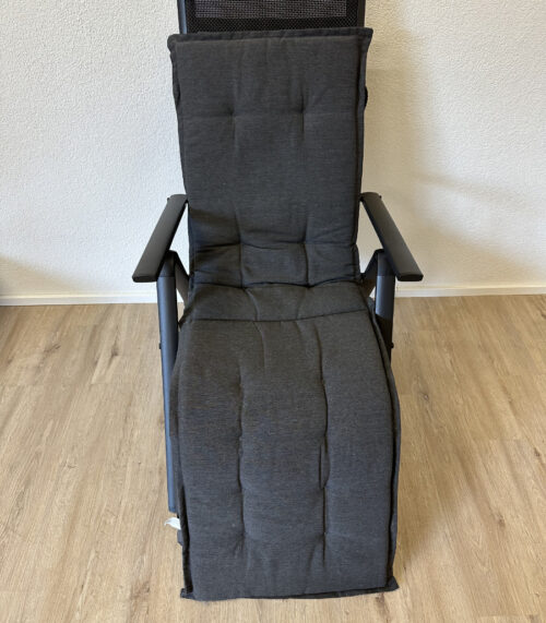 Moderner Relax-Gartenstuhl mit Liegefunktion von Jutlandia