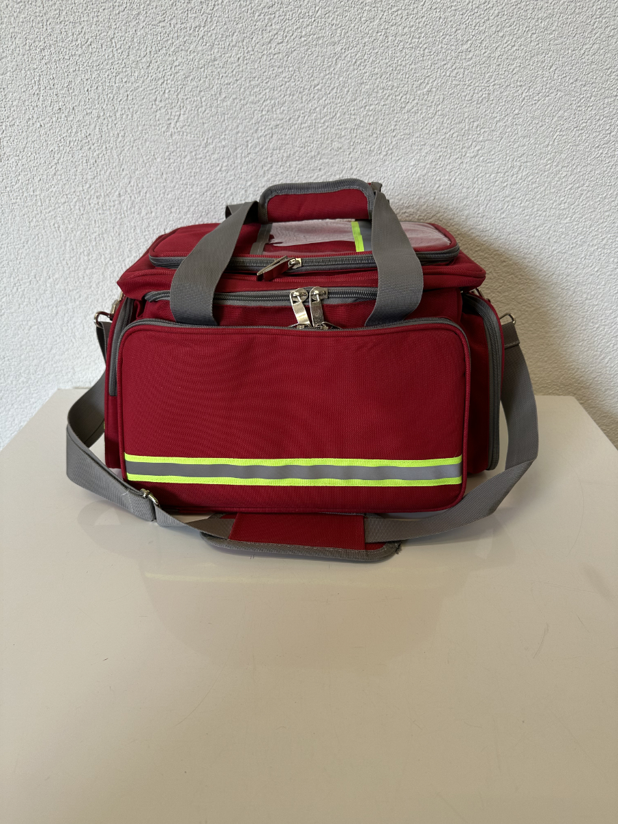 Rote Medizin Tasche mit Isolierfach und vielen Staufächern