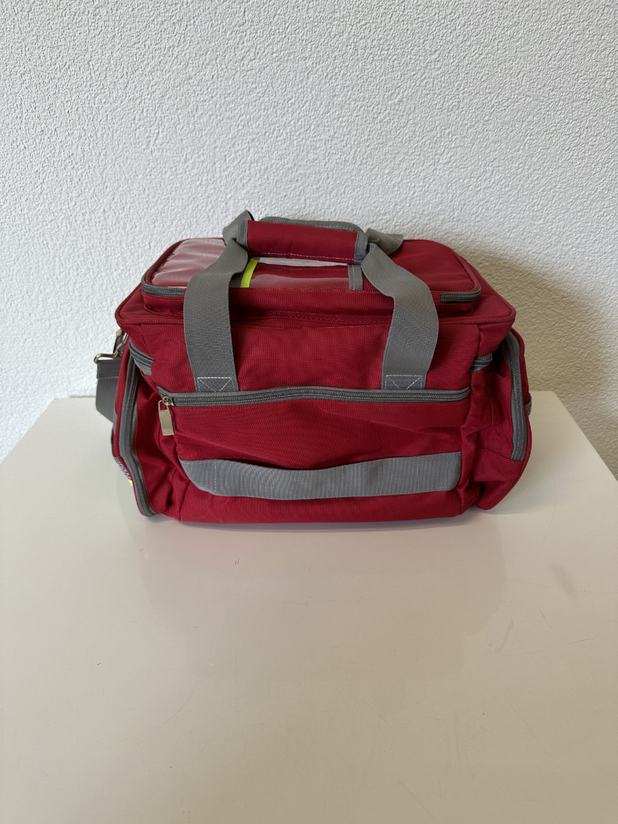 Rote Medizin Tasche mit Isolierfach und vielen Staufächern – Bild 3