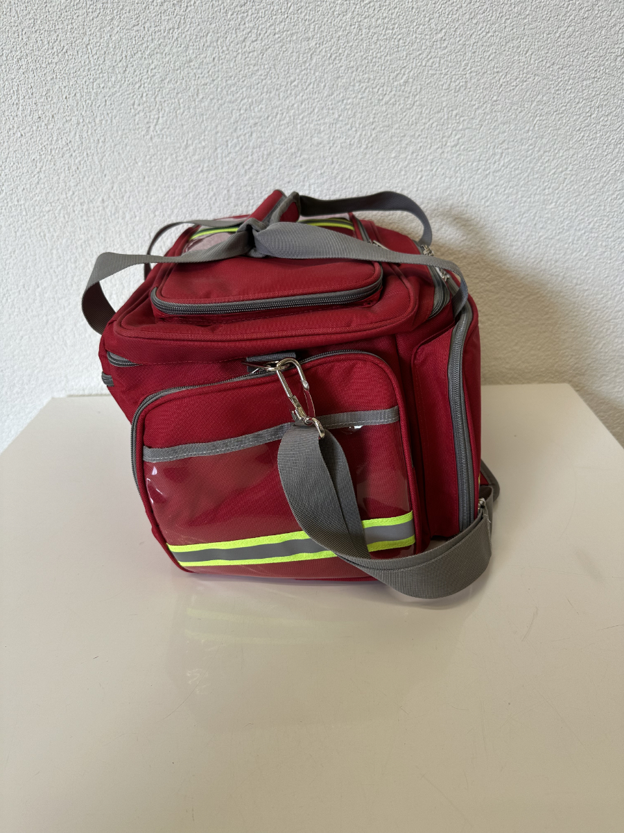 Rote Medizin Tasche mit Isolierfach und vielen Staufächern – Bild 4