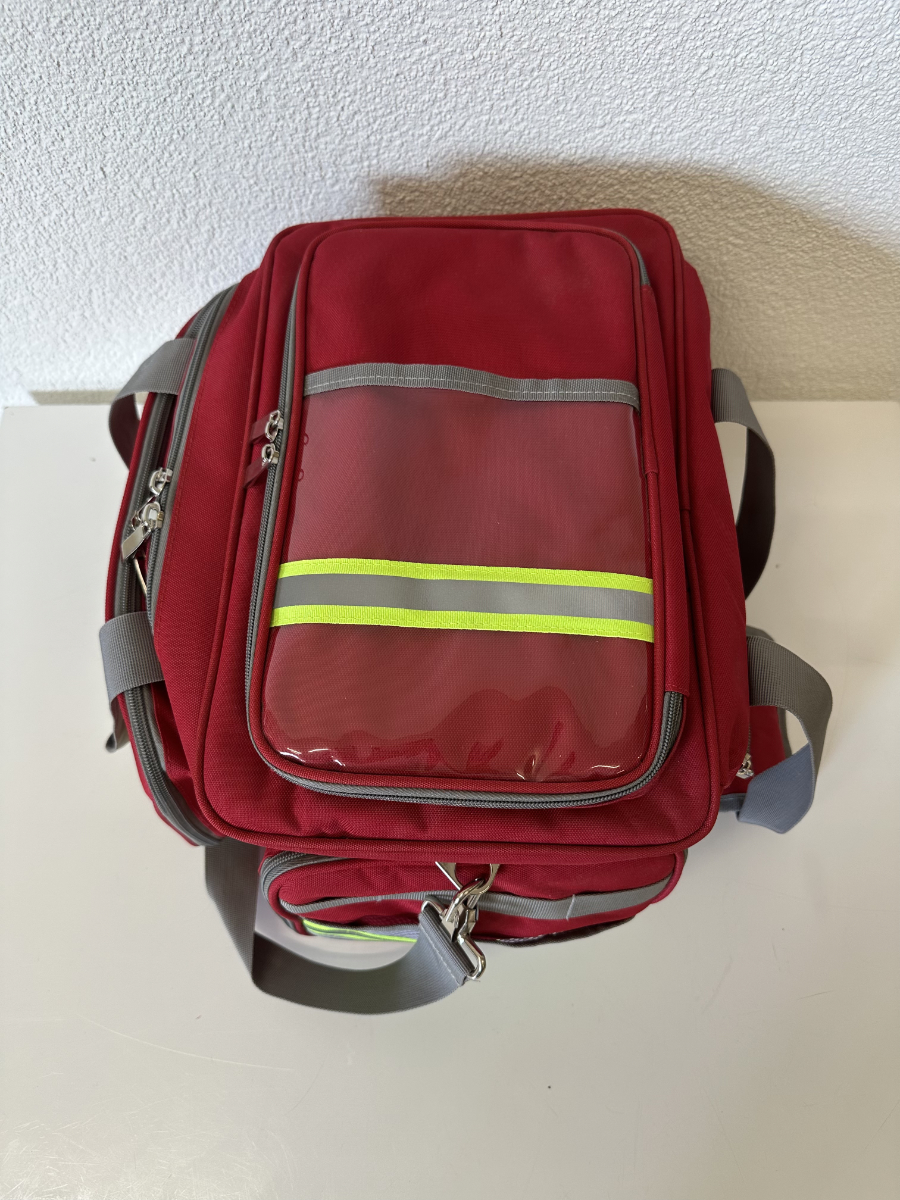 Rote Medizin Tasche mit Isolierfach und vielen Staufächern – Bild 5