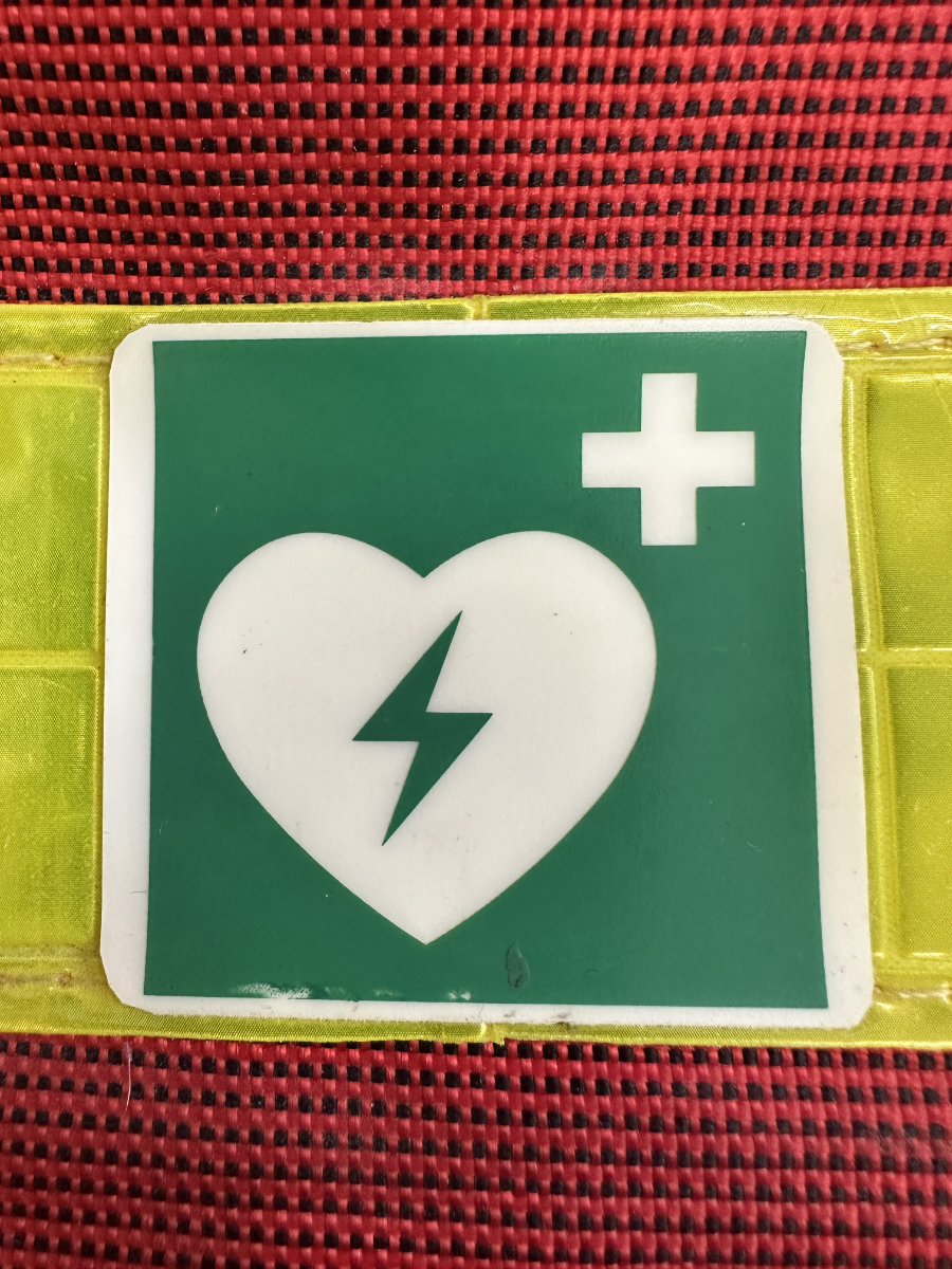 Rote Medizin Tasche mit Isolierfach und vielen Staufächern – Bild 13