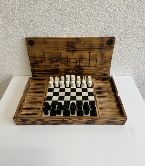 Vintage handgemachtes Schachspiel aus Massivholz