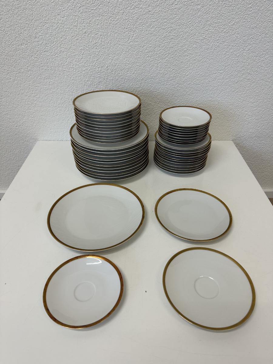 Vintage Porzellan Tafelservice Arzberg Form 2025 mit Goldrand, ca. 1960er Jahre – Bild 2