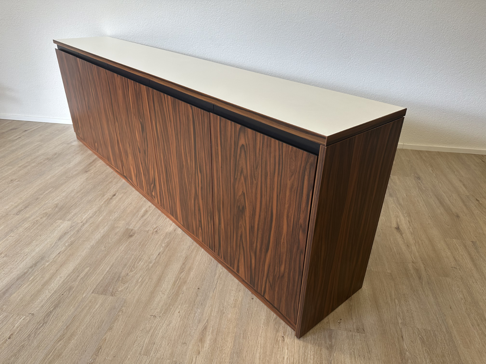 Design Sideboard in Palisanderoptik mit viel Stauraum, um 1990 – Bild 2
