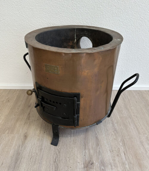 Antiker Kupferofen / Waschofen mit Feuerklappe, datiert 1888