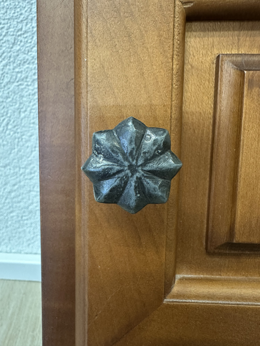 Vintage Schlüsselkästchen mit 6 Schlüsselhacken aus Holz mit Magnetverschluss – Bild 8