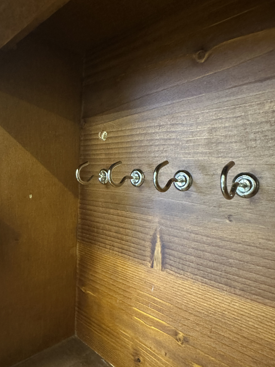 Vintage Schlüsselkästchen mit 6 Schlüsselhacken aus Holz mit Magnetverschluss – Bild 11