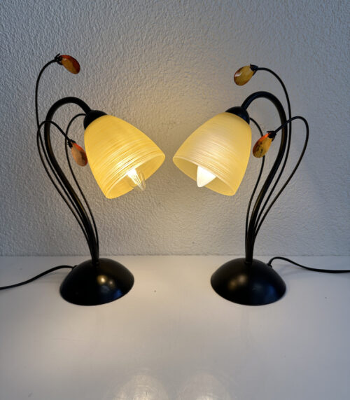 2er Set Tischlampen mit Blatt-Deko und Glasschirm