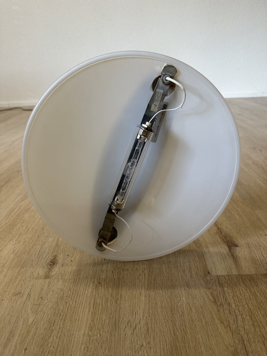 Vintage Metall Deckenfluter mit satiniertem Glasschirm und Lesearm – Bild 6