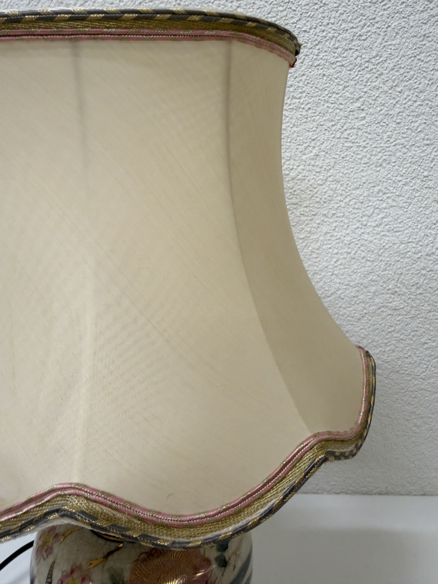 Vintage japanische Tischlampe mit Keramikfuss und Stoffschirm – Bild 4