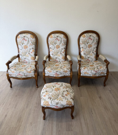 Vintage Louis Philippe Sessel Set mit Hocker aus Nussbaum, um 1950