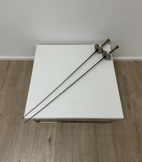 Vintage Fechtdegen 2er-Set mit Metallglocke und Griffwicklung, Léon Paul