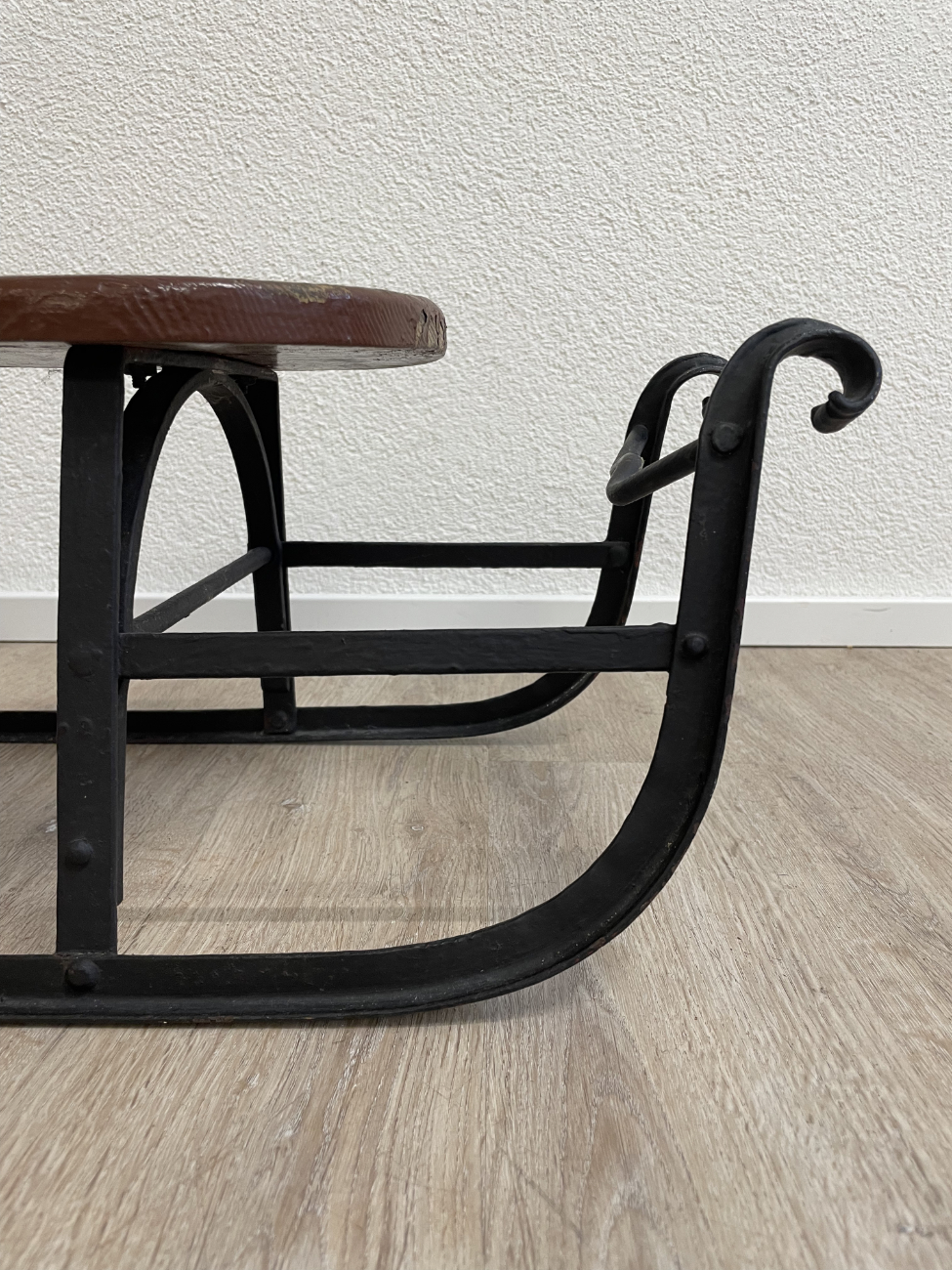 Antiker Jugendstil Kinder-Schlitten aus Holz und Eisen – Bild 8