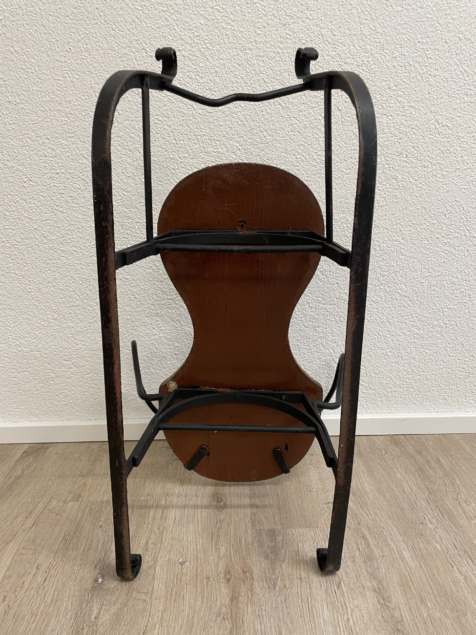 Antiker Jugendstil Kinder-Schlitten aus Holz und Eisen – Bild 2