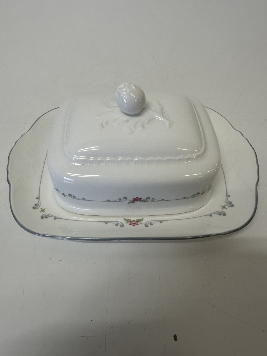 Heinrich Villeroy & Boch Butterdose Collier aus Bone China