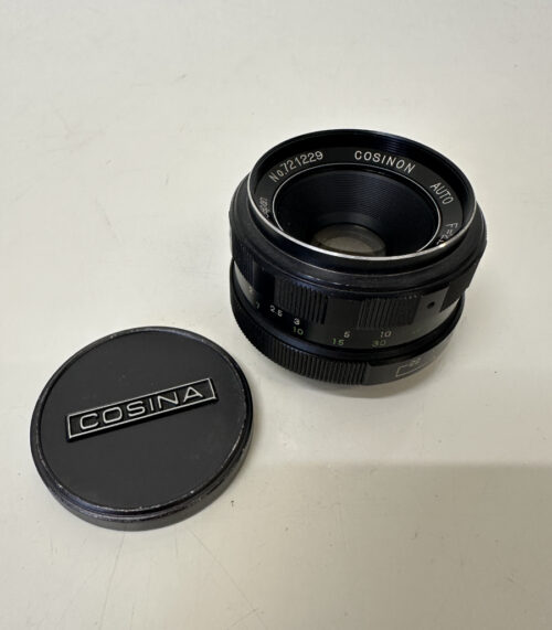 Cosina Cosinon Auto 55 mm f/2.8 Objektiv (Made in Japan) inkl. Cosina Frontdeckel