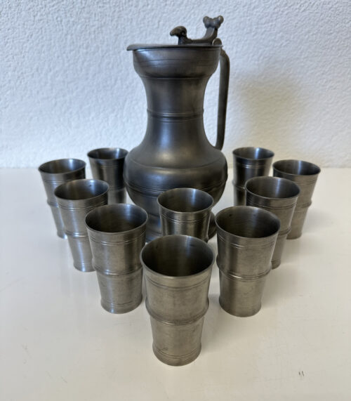 Schwyzer Zinn Zentrum Zinnservice Krug und Becher