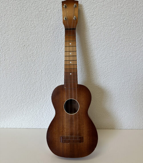 Vintage Brüko Ukulele aus Holz mit Tasche (Made in West-Germany)