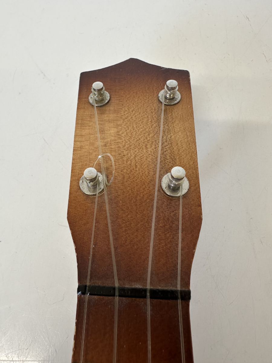 Vintage Brüko Ukulele aus Holz mit Tasche (Made in West-Germany) – Bild 4