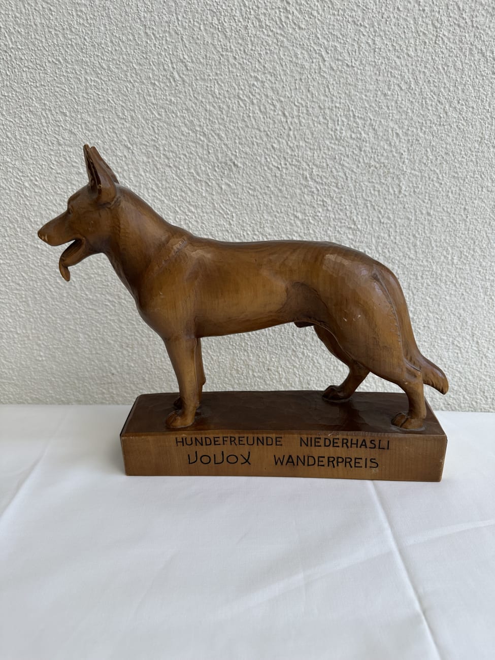 Vintage Holzskulptur Deutscher Schäferhund Wanderpreis Hundeverein