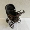 Vintage Miniatur Kinderwagen aus Holz mit Stoffhaube