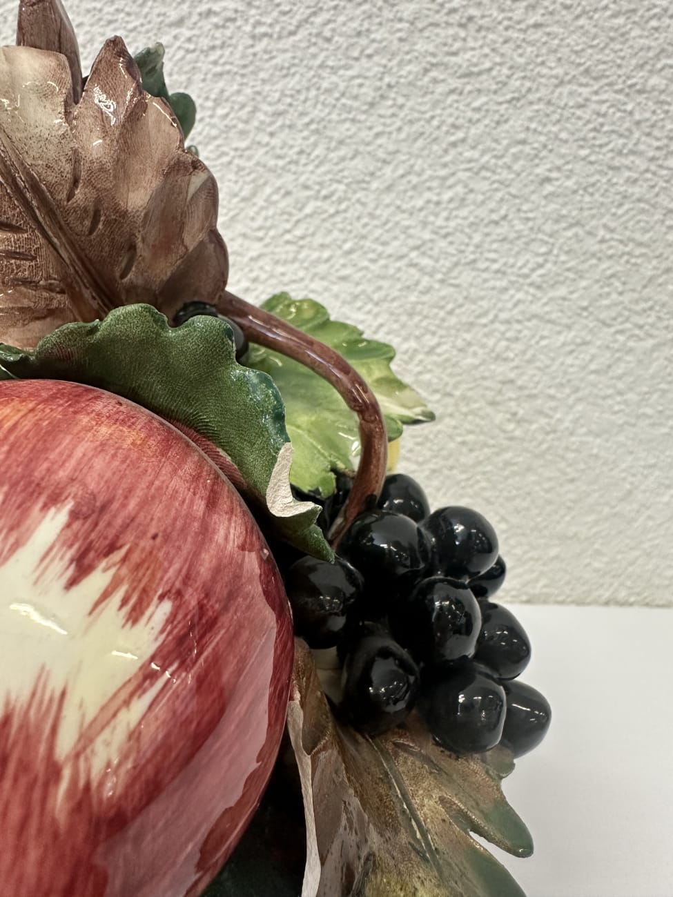 Vintage Keramik Obstschale mit Früchtemotiv und Stempel