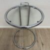Moderner Beistelltisch aus Glas mit rundem Metallfuss