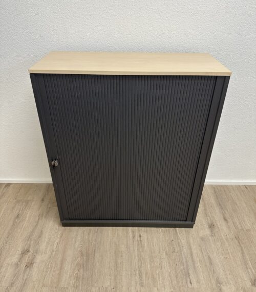 Gesika Metallschrank mit Rillenfront und Holzoberteil