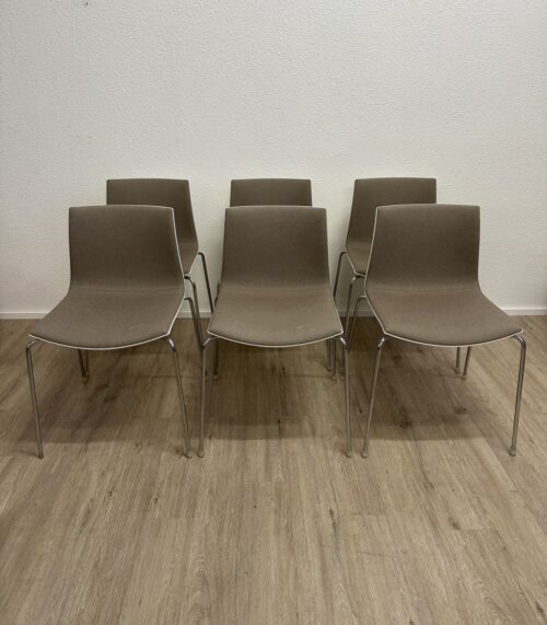 Vintage Freischwinger Stuhl arper mit braunem Sitz