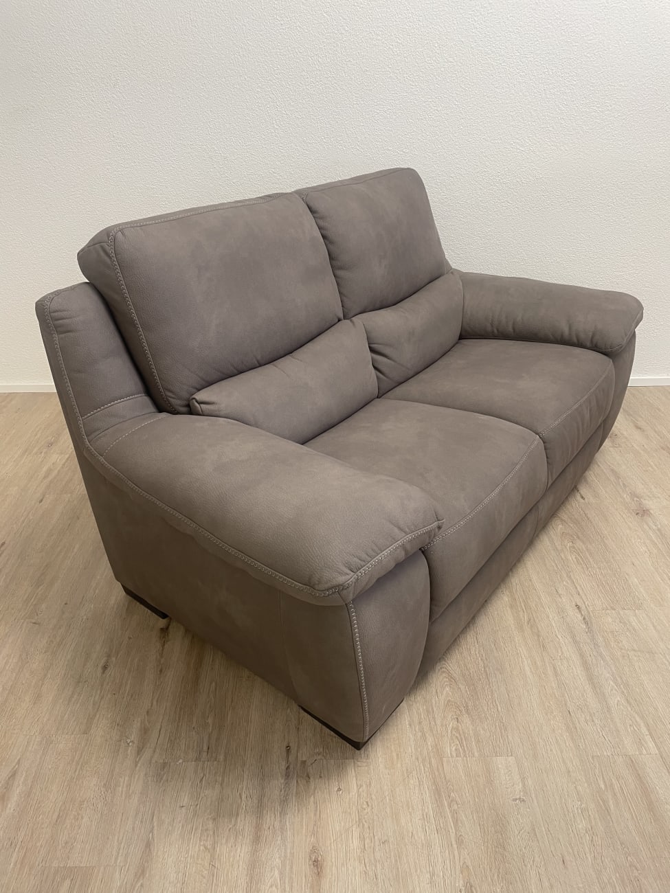 Modernes Zweisitzer Sofa hellbraun Italsofa