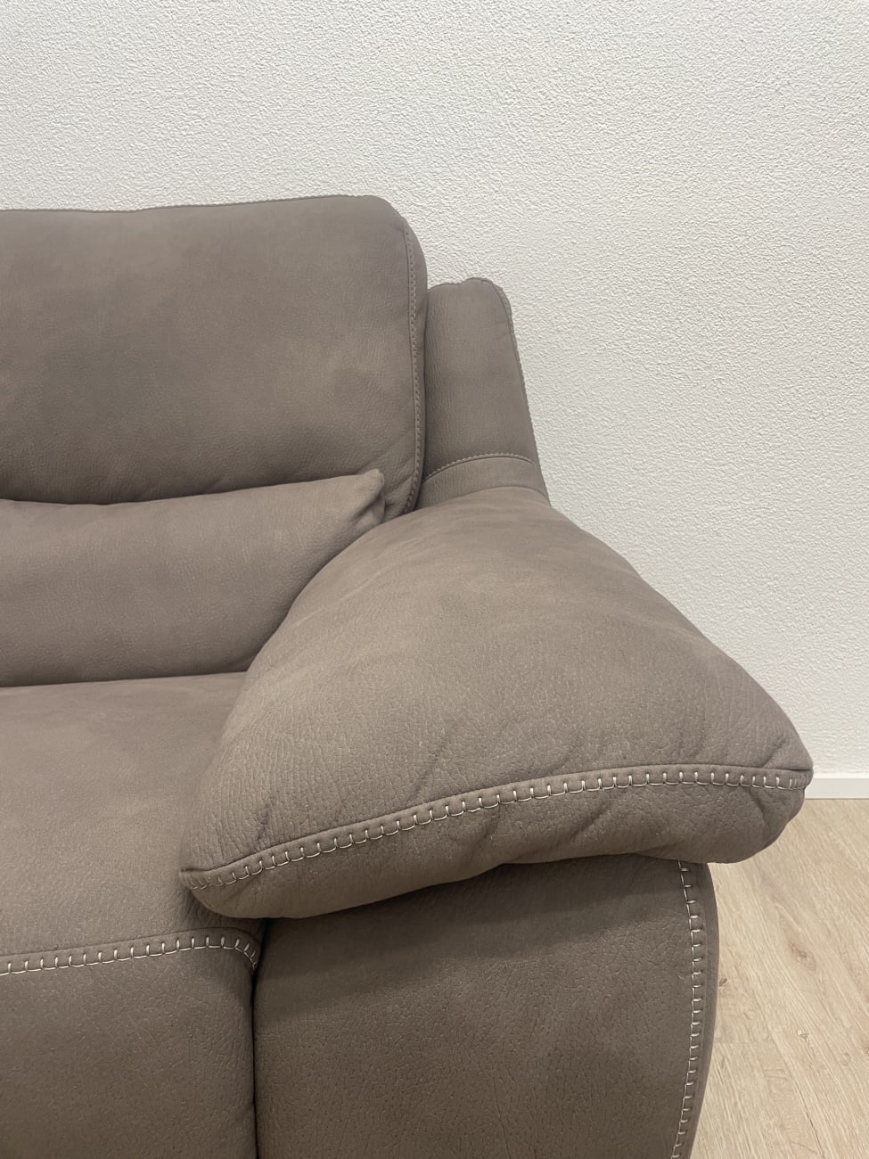 Modernes Zweisitzer Sofa hellbraun Italsofa