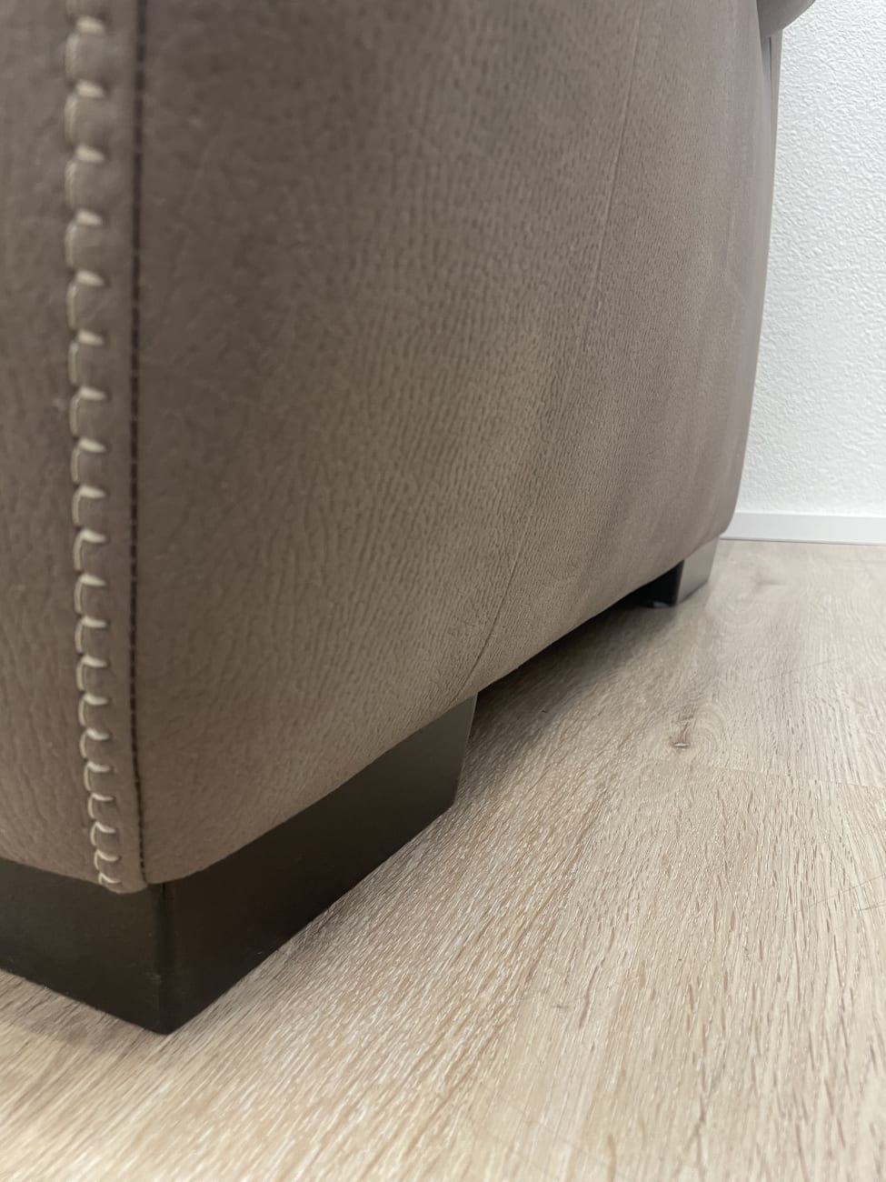 Modernes Zweisitzer Sofa hellbraun Italsofa