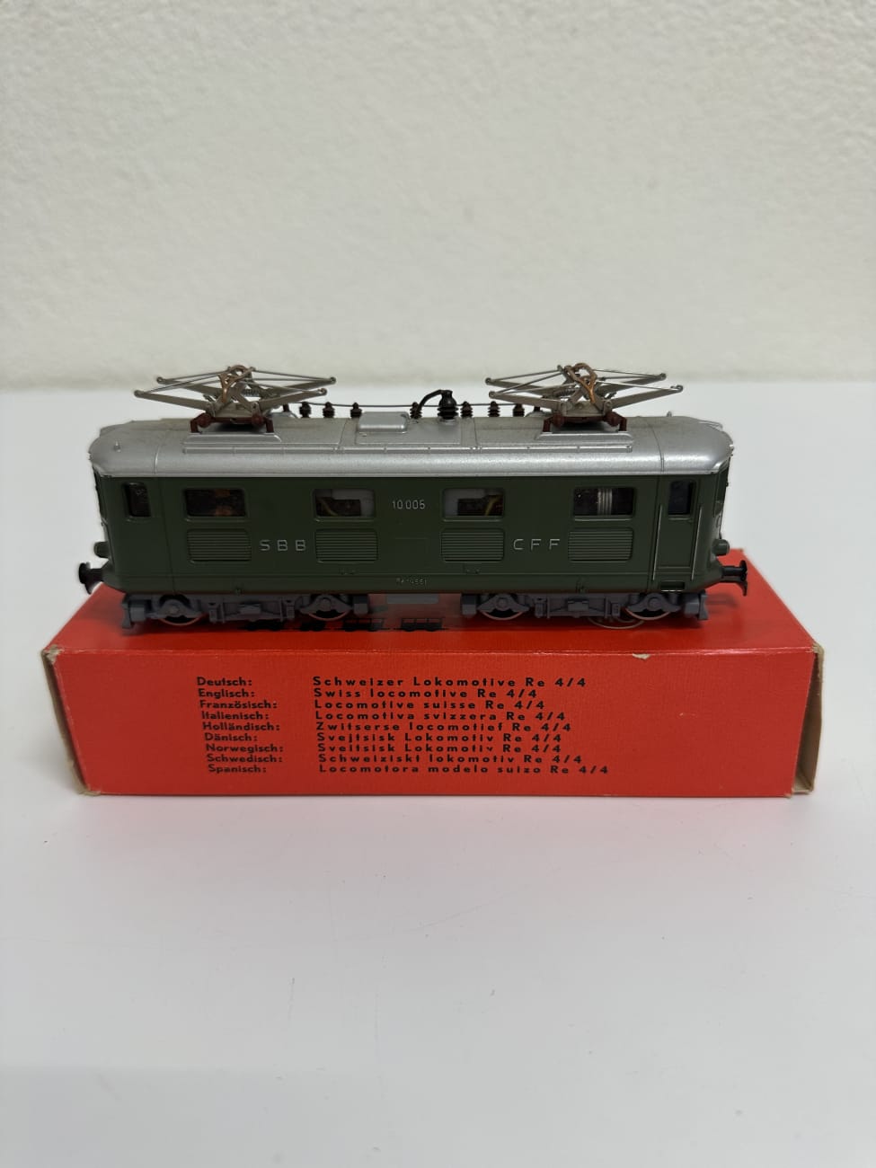 Vintage Kleinbahn Lok SBB Re 4/4 Spur HO im Karton