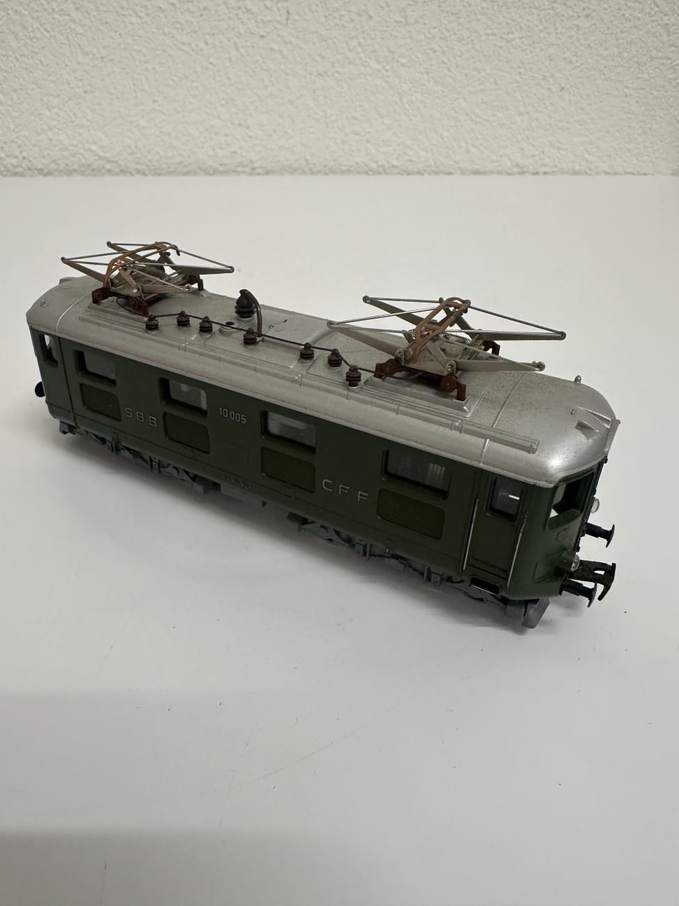 Vintage Kleinbahn Lok SBB Re 4/4 Spur HO im Karton