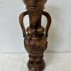 Vintage Holzvase mit geschnitzten Trauben und seitlichen Griffen