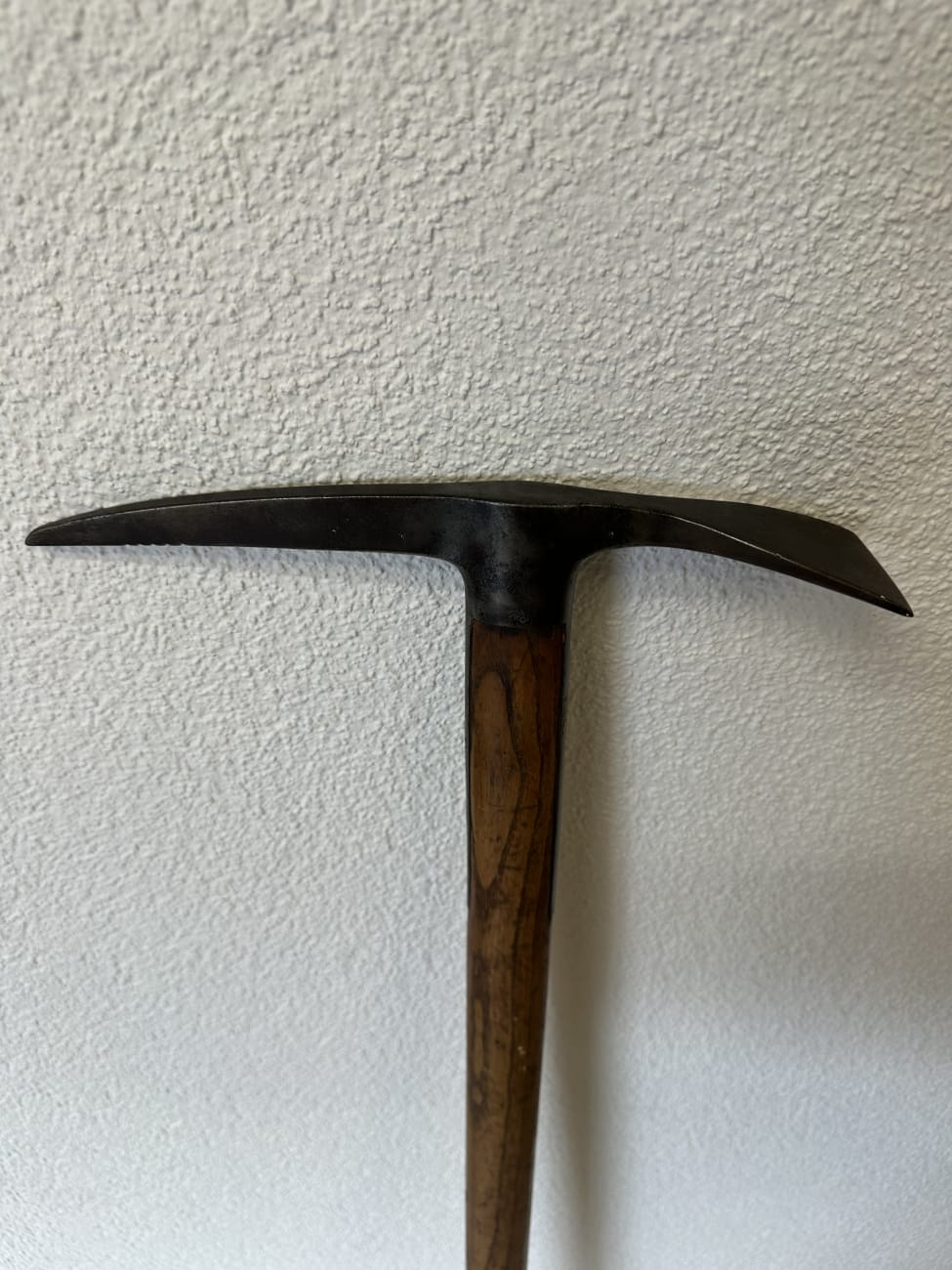 Vintage Eispickel J. Charlet Chamonix mit Holzgriff