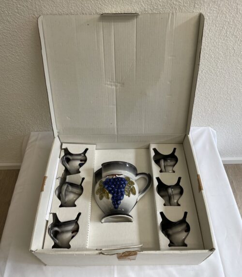 Boccalino Keramikset mit Krug und 6 Bechern Traubenmotiv