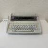 Vintage elektronische Schreibmaschine Brother AX-100 grau