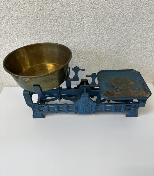 Vintage Küchenwaage blau mit Metallschale bis 5 kg