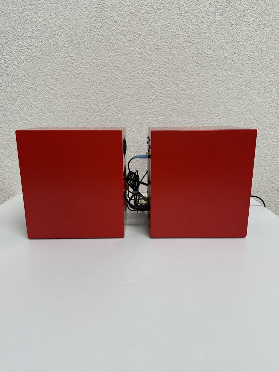 Vintage Aktivlautsprecher audio pro ADDON SIX rot