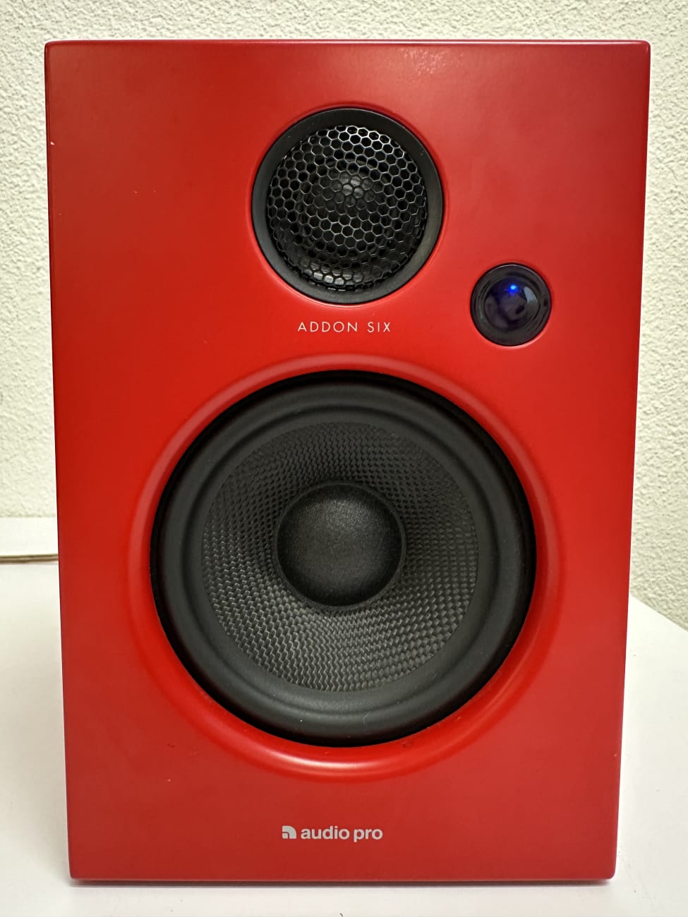 Vintage Aktivlautsprecher audio pro ADDON SIX rot