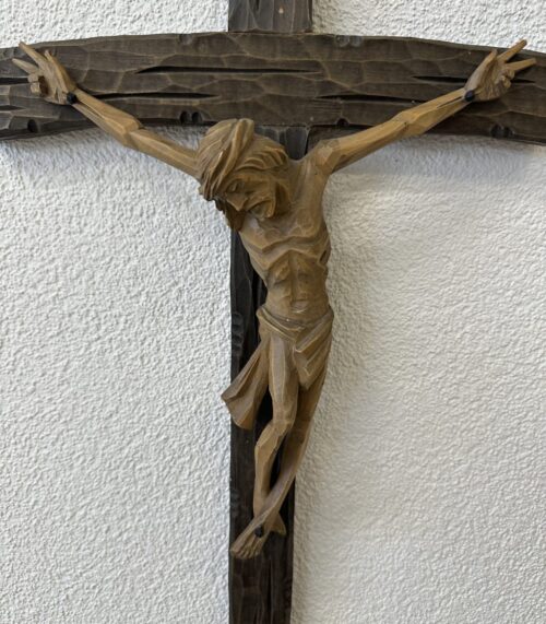 Vintage Wandkreuz mit Korpus aus Holz