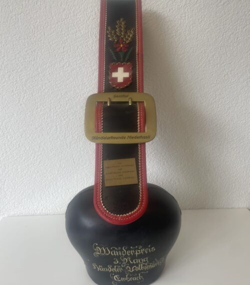 Folkloristischer Schweizer Trachtengürtel mit Preisprägung 1984–1986